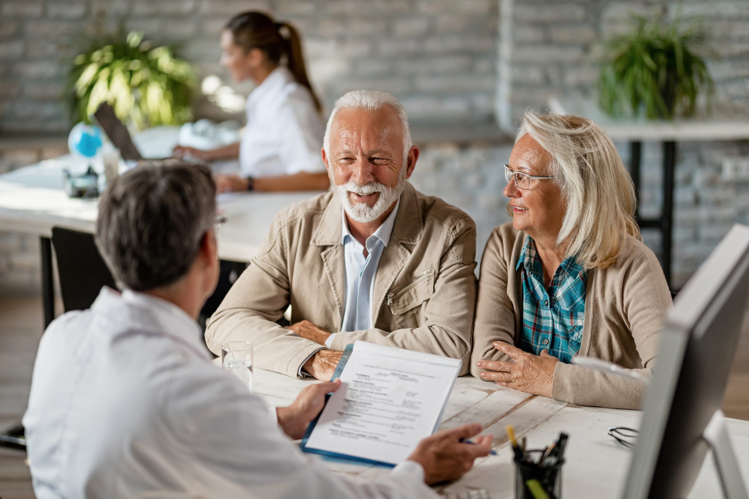 Medical Insurance for Green Card Holders Over 65 – Senior Citizen Parents